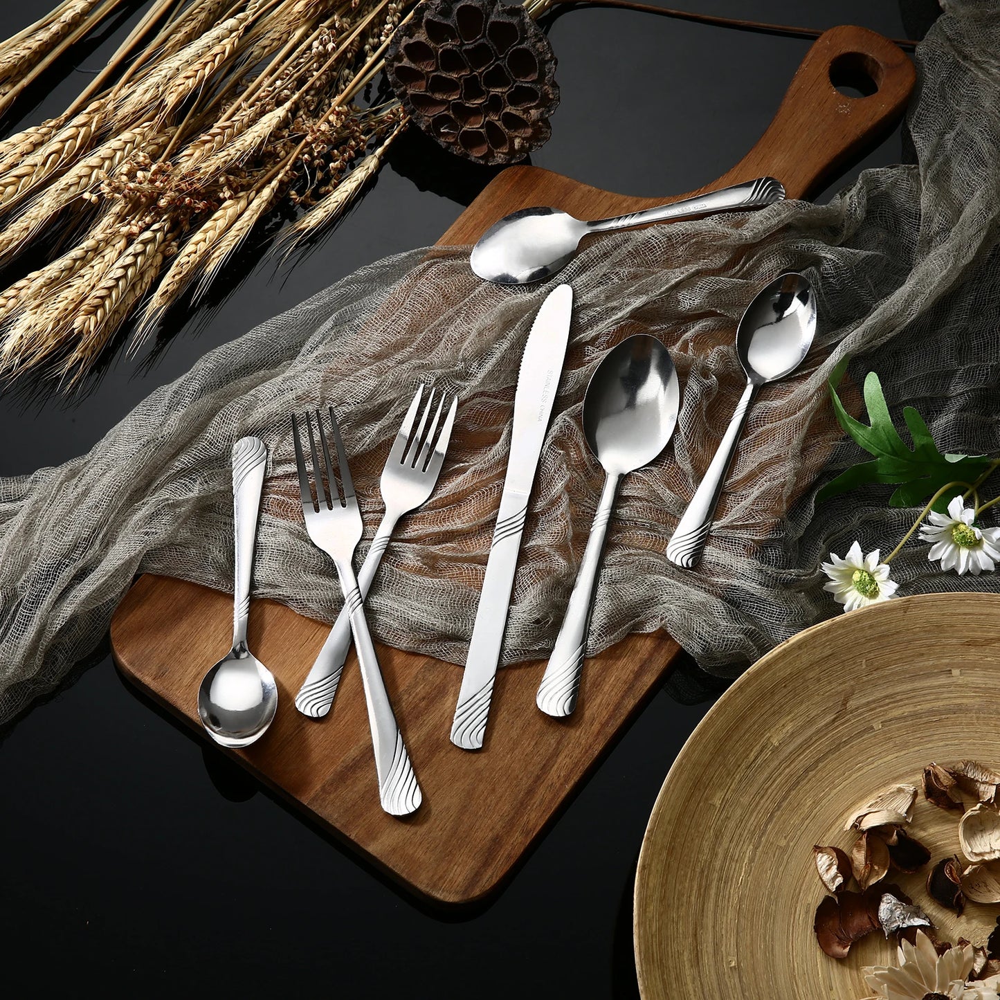 HANSMART 48Pcs Flatware Set for 8 Stainless Steel Knife Fork Spoon Tableware Flatware Set Kitchen Dinnerware Gift